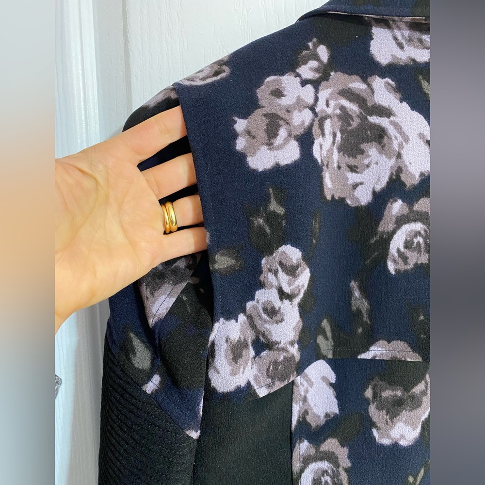 Aritzia Wilfred Montesson Dark Floral Motorcycle Biker Jacket Purple Size 0 - Picture 10 of 16
